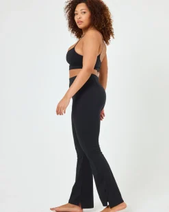 New In Play Legging - Black Bottoms
